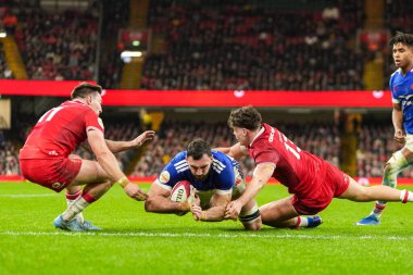 Fransız Charles Ollivon, 15 Şubat 2026 'da İngiltere' nin Cardiff kentindeki Principality Stadyumu 'nda oynanan Galler - Fransa maçında takımı için bir deneme yaptı.