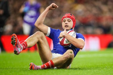 Fransız Louis Bielle-Biarrey, Guinness Altı Ulusun Fransa 'ya karşı Principality Stadyumu, Cardiff, Birleşik Krallık' ta 15 Şubat 2026 'da oynanan maçında