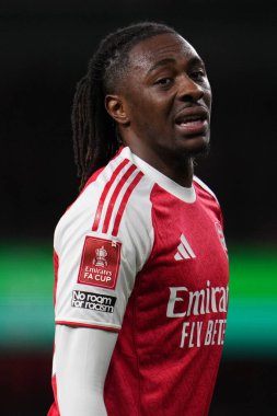 Arsenal takımından Eberechi Eze, 15 Şubat 2026 tarihinde Birleşik Krallık 'ın Emirates kentinde oynanan 4.