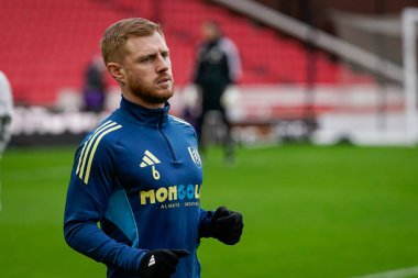 Maç öncesi ısınma oturumunda Fulham 'dan Harrison Reed 15 Şubat 2026 tarihinde Birleşik Krallık' ın Bet365 Stadyumu 'nda oynanan 4.