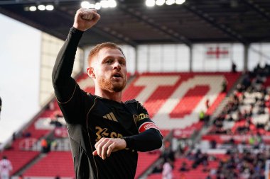 Fulham 'dan Harrison Reed, 15 Şubat 2026 tarihinde Birleşik Krallık' ın başkenti Bet365 Stadyumu 'nda oynanan 4.