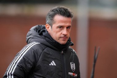 Fulham 'ın Marco Silva teknik direktörü, 15 Şubat 2026 tarihinde İngiltere' nin Trent kentindeki Stoke On Trent Stadyumu 'nda oynanan 4.