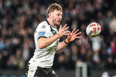 Hull FC 'den Joe Batchelor, 14 Şubat 2026' da İngiltere 'nin Hull şehrindeki MKM Stadyumu' nda oynanan Betfred Süper Lig 1. Maçı 'nda topu düşürüyor.