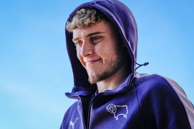Derby County 'den Bobby Clark, 14 Şubat 2026' da İngiltere 'nin başkenti Derby' deki Pride Park Stadyumu 'nda oynanan Derby County - Swansea City maçından önce stadyuma geldi.