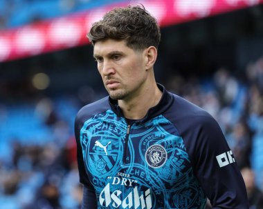 Manchester City 'den John Stones, 14 Şubat 2026 tarihinde İngiltere' nin Etihad Stadyumu 'nda oynanan 4.