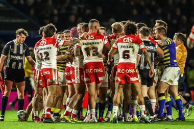 13 Şubat 2026 'da İngiltere' nin Warrington şehrindeki Halliwell Jones Stadyumu 'nda oynanan Warrington Wolves-St Helens maçında oyuncular arasında bir tartışma yaşandı.