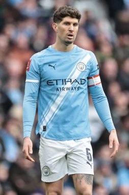 Manchester City 'den John Stones 14 Şubat 2026 tarihinde İngiltere' nin Etihad Stadyumu 'nda Manchester City ile Salford City arasında oynanan 4.