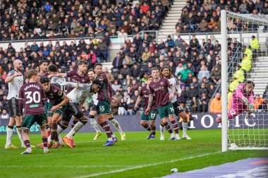 Derby County 'den Patrick Agyemang, 14 Şubat 2026' da İngiltere 'nin Pride Park Stadyumu' nda oynanan Derby County - Swansea City maçında 2-0 'lık galibiyet golünü kutluyor.