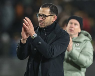 Chelsea 'nin Liam Rosenior teknik direktörü 13 Şubat 2026' da İngiltere 'nin Hull şehrinin MKM Stadyumu' nda oynanan 4.