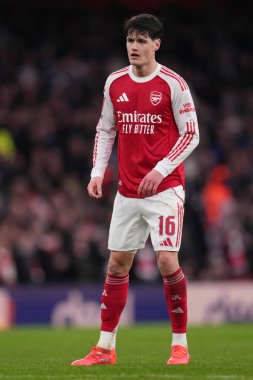 Arsenal takımından Christian Norgaard, 15 Şubat 2026 tarihinde Birleşik Krallık 'ın Emirates kentinde oynanan 4.