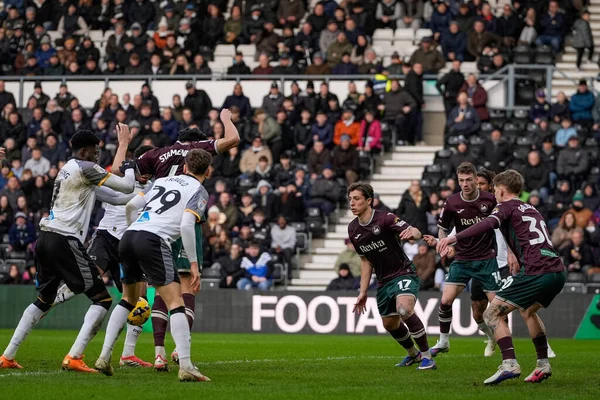 Derby County 'den Rhian Brewster 14 Şubat 2026' da İngiltere 'nin Derby şehrindeki Pride Park Stadyumu' nda oynanan Derby County - Swansea City maçında 1-0 berabere kaldı.