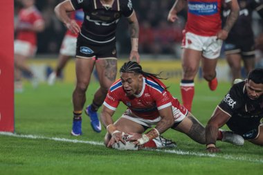 Hull KR 'dan Tom Amone, 19 Şubat 2026 tarihinde İngiltere' nin Hull kentindeki MKM Stadyumu 'nda oynanan Dünya Kulüpler Kupası 2026 karşılaşmasında bir deneme için sahaya çıkıyor.