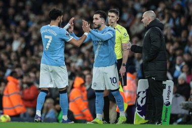 Manchester City 'den Omar Marmoush, 21 Şubat 2026 tarihinde Etihad Stadyumu' nda oynanan Premier League maçında Manchester City - Newcastle Untie maçında Manchester City 'den Rayan Cherki' nin yerini aldı.