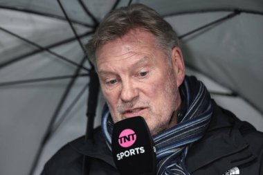 Glenn Hoddle, 21 Şubat 2026 tarihinde İngiltere 'nin Etihad Stadyumu' nda oynanan Manchester City - Newcastle Untie maçı sırasında canlı yayında konuşma yaptı.