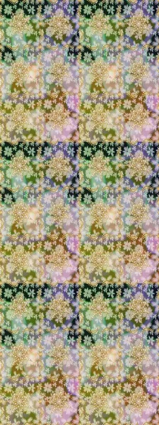 Doğulu stil, altın elementlerle altın rengi nötr renkte arabesk yapar. Raster altın desen. Kusursuz kıvırcık saçlar..