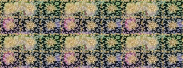 El yapımı dekoratif çerçeve, albüm kapağı, tebrik kartı, klasik Art deco tarzı. Altın karalama fantezi yapraklarından Raster soyut çiçek çelengi ve gri ve nötr renklerde çiçek..