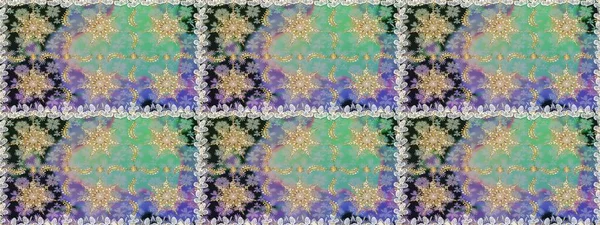 Tarafsız ve gri renklerde geleneksel, klasik, altın, pürüzsüz desen. Barok tarzında kusursuz bir doğulu süsü..