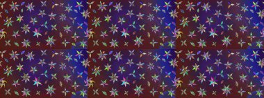 Raster. Mor ve mor renkte güzel çiçekleri olan eskiz deseni, suluboya çiçek deseni, duvar kağıdı, kart veya kumaş için fayanslı.