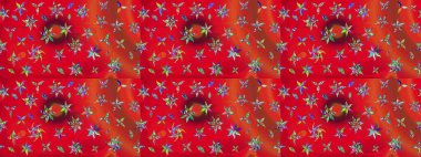 Kırmızı ve turuncu renkli çiçekler suluboya stilinde. Suluboya çizim kalıbı. Çiçek izi.