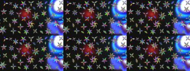 Gri ve mavi renkte çiçekler. Küçük çiçekte sevimli çiçek deseni var..