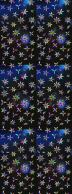 Çiçekli karalama şeklinde Raster çiçek deseni. Yumuşak, bahar çiçekli arka plan. Gri ve mavi renkte çiçekler.