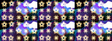 Düşen Noel stili kar taneleri. Güzel menekşe rengi, mavi ve beyaz kar taneleri renkli bir arkaplanda izole edilmiş. İllüzyon. Kar taneleri, kar yağışı.