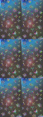 Küçük çiçekteki sevimli çiçek deseni. Gri ve mavi renkte çiçekler.