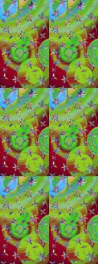 Kumaş desenli papatya çiçeği detayı. Yeşil ve kırmızı renkte çiçekler.