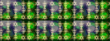 İllüzyon. Düşen Noel stili kar taneleri. Güzel, yeşil, gri ve mavi kar taneleri renkli bir arka planda izole edilmiş. Kar taneleri, kar yağışı.