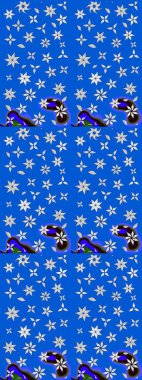 Raster illüstrasyonu. Şirin çiçekli eskiz deseni ve mavi ve nötr renklerde yapraklar, suluboya çiçek deseni, duvar kağıdı, kart veya kumaş için fayanslı.