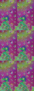 Suluboya elle çizilmiş çiçek desenli eskiz deseni. Parlak renkli fantezi çiçekleri, yapraklar, mor ve yeşil renkli tomurcuklar, mor ve yeşil.