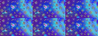 Mavi ve mor renkli parlak çiçekli soyut çizim deseni. Çiçeksel elementlerle süslenmiş zarif raster dokusu. Küçük çiçekte şirin bir çiçek deseni var..