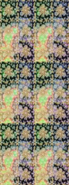 Klasik raster sarısı, kusursuz desen. Çiçek süsü kumaş deseni, cam, çiçek desenli metal gri ve nötr renklerde altın elementler..