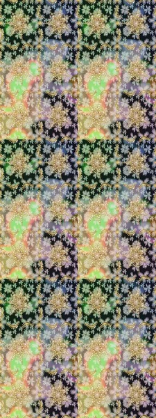 Klasik raster sarısı, kusursuz desen. Çiçek süsü kumaş deseni, cam, çiçek desenli metal gri ve nötr renklerde altın elementler..