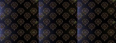 Siyah, gri ve kahverengi renkte çiçekler. Kumaş desenli papatya çiçekleri ayrıntıları.