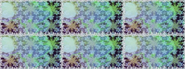 El yapımı dekoratif çerçeve, albüm kapağı, tebrik kartı, klasik Art deco tarzı. Raster soyut çiçek çelengi altın karalama fantezi yaprakları ve tarafsız ve mavi renkte çiçek.