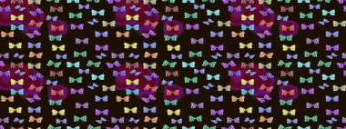Gri ve mor renkte kelebek bezi şablonu. Uçan kelebek keten temalı Raster. Giysiler için böcek kumaşı klipsleri tekrarlanıyor. Davet, kart, yazdırma için basit kadınsı desen.
