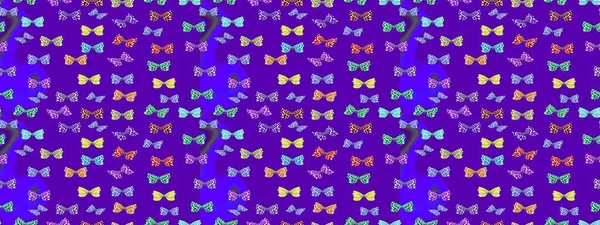 Menekşe ve nötr arkaplanda renkli kelebeğin çizimi. Menekşe ve nötr renkler üzerine resim. Karala, karala, karala. Raster..