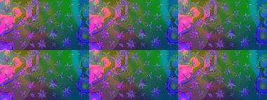 Kumaş desenli papatya çiçeği detayı. Yeşil ve mavi renkte çiçekler.