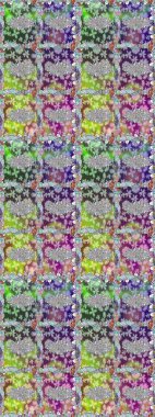 Tarafsız renklerde çiçekler. Küçük çiçekte sevimli çiçek deseni var..