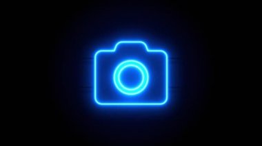   Neon ışığı bir süre sonra ortada belirir ve kaybolur. Döngülü canlandırma