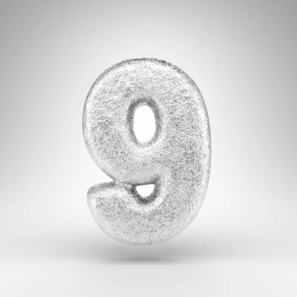 Beyaz arka planda 9 numara. Katlanmış alüminyum folyo 3D, parlatıcı metal desenli..