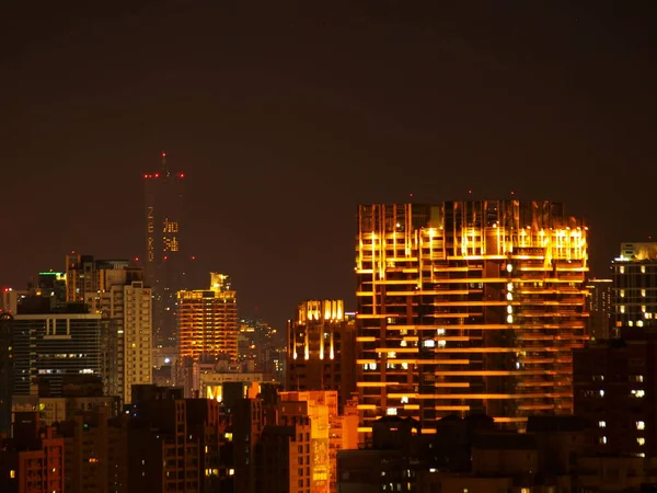 85Skytower Gün Sıfır Covid Enfeksiyonu Olduğunu Gösteriyor — Stok fotoğraf