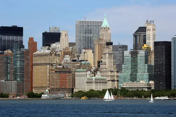 06.14.2013, Nova Iorque, EUA. Vista do Rio Hudson para Manhattan. — Fotografia de Stock