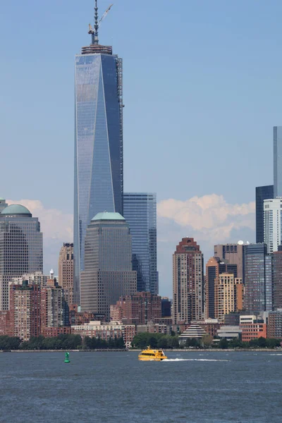 06.14.2013 Nova Iorque, vista de Manhattan a partir do rio Hudson. — Fotografia de Stock
