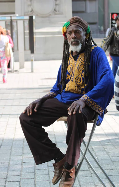 06.14.2013 New York, USA. Afroamericani in costume rasta. Giamaica. Serrature. — Foto Stock