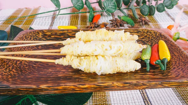 テルル グルン Telur Gulung 溶き卵と麺の組み合わせ 選択的焦点の概念 — ストック写真