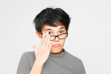 gözlük el ile mutsuz kadın portresi