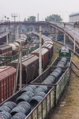 Ticari bağlantı noktası Ilyichevsk. metal ve diğer malların taşınması demiryolu araçları