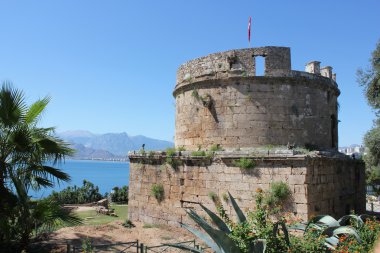 Antalya'da eski kule